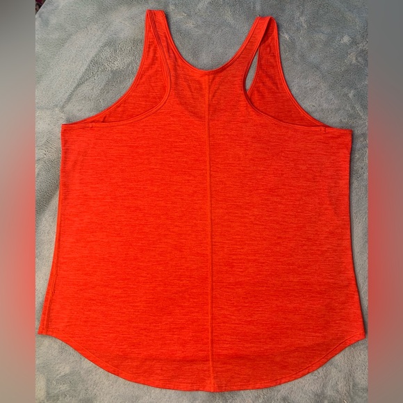 Prana Tank - Picture 5 of 6